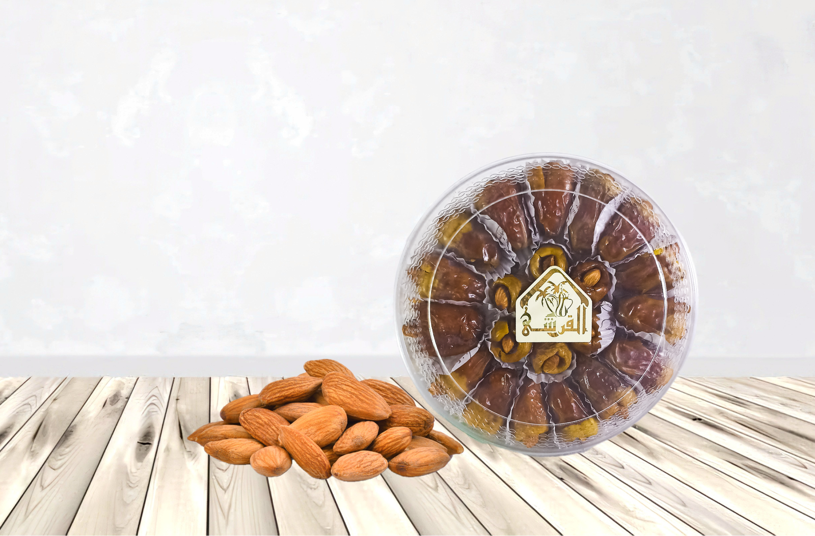 علبة تمر بالكاجو 36 قطعة